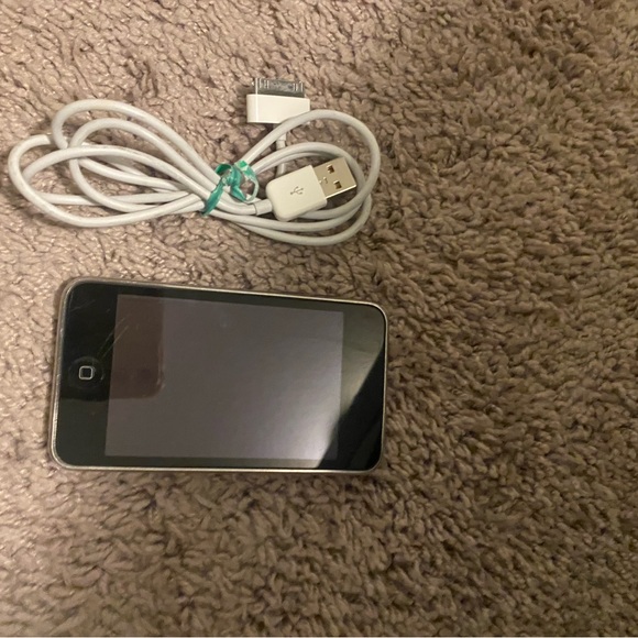 Ipod touch - Picture 3 of 5